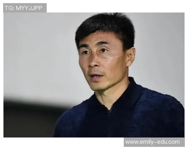 铁血后卫李玮锋的绿茵传奇与中国足球精神风云再起