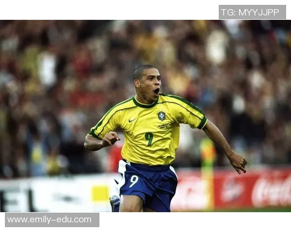 世界足球八大球星盘点：他们是如何成就传奇的？